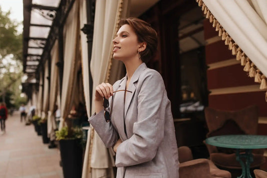 Welche Farben passen zu grauer Kleidung? (Hellgrau bis Dunkelgrau)