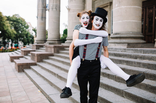 Partner Kostüm Ideen: 120+ Looks für Karneval & Halloween (DIY, witzig & Last-Minute)
