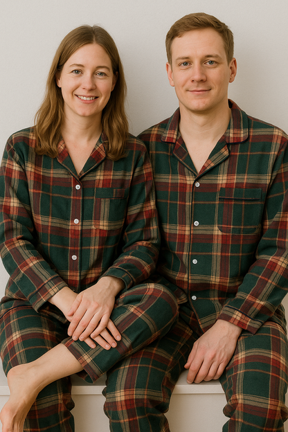 gruner-karierter-pyjama-fur-parchen