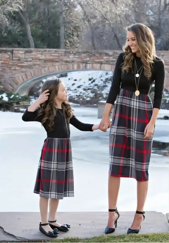 regencape-mama-kleid-suss-madchen