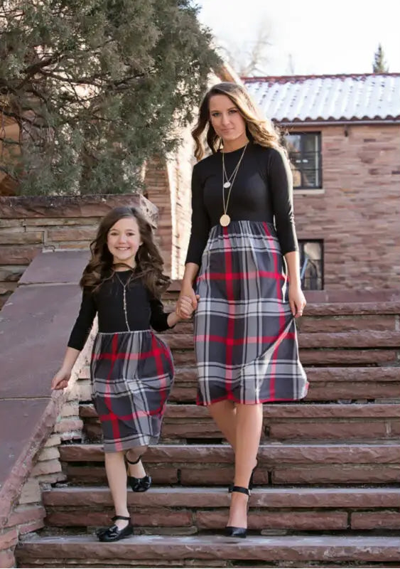 regencape-mama-kleid-suss-madchen