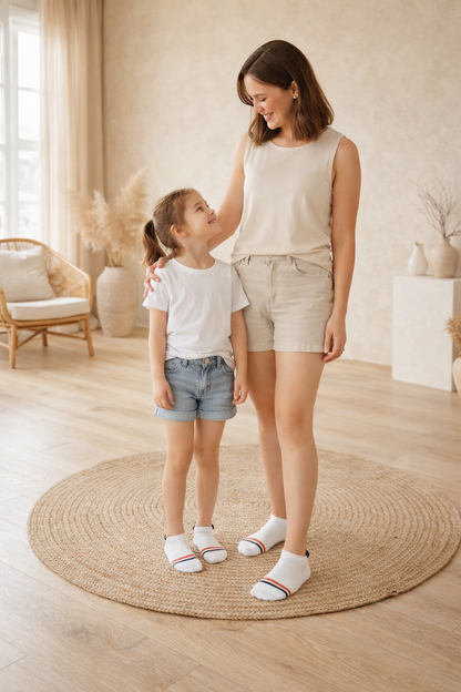 mom-and-daughter-socks