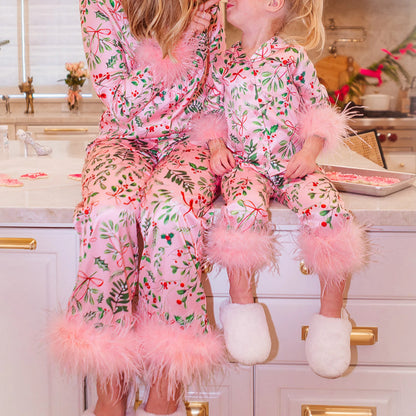 mom-and-daughter-valentines-outfits