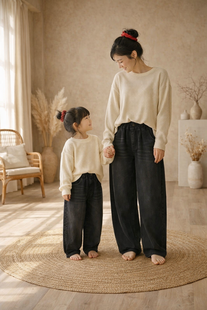 mother-and-daughter-jeans