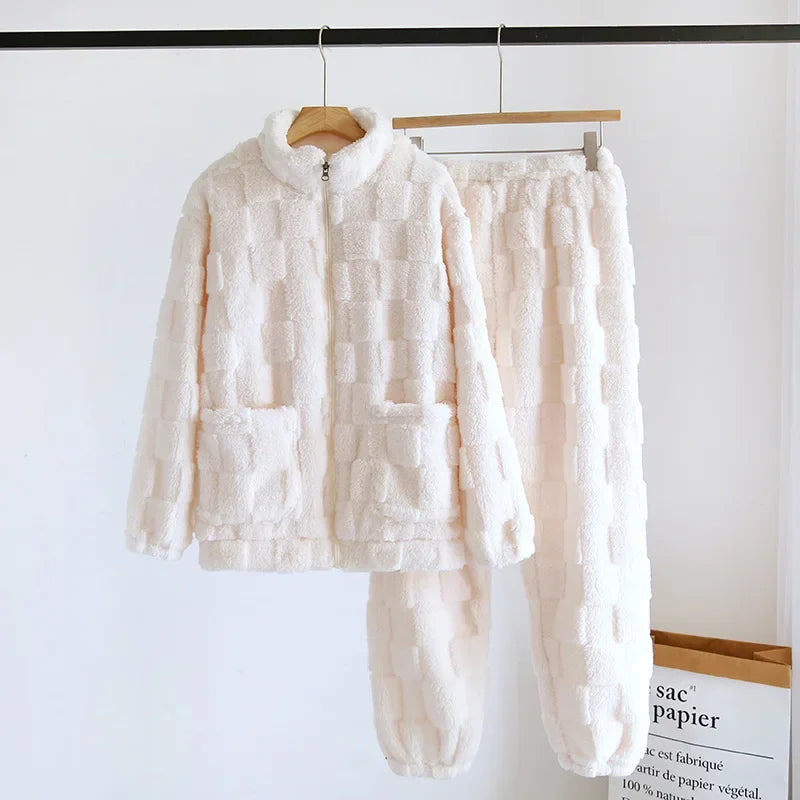 Weiß-schwarzer Pyjama für Pärchen