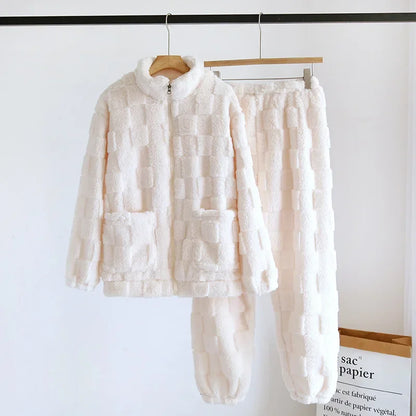 Weiß-schwarzer Pyjama für Pärchen