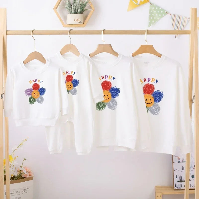 Familienpullover mit Blumenmuster