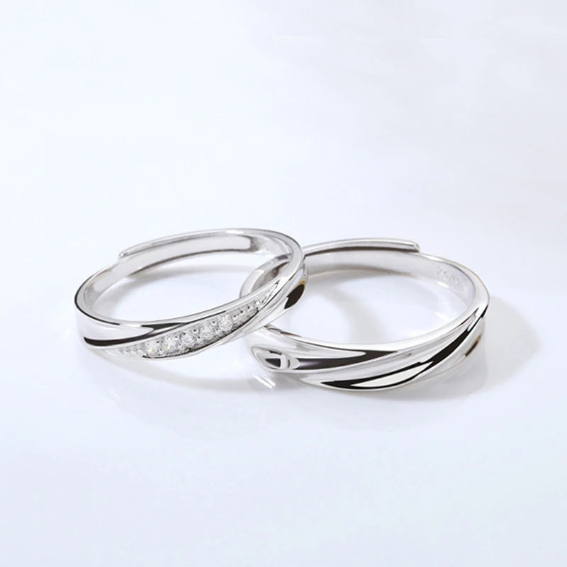 Vier Paare Und Ein Ring