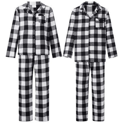 Family Pjs With Dog – Ansicht 2