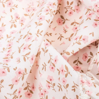 Geblümtes Mutter-Tochter-Kleid