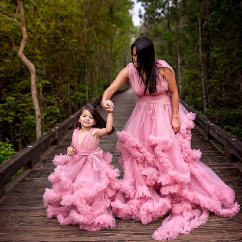 first-birthday-mom-and-daughter-outfits