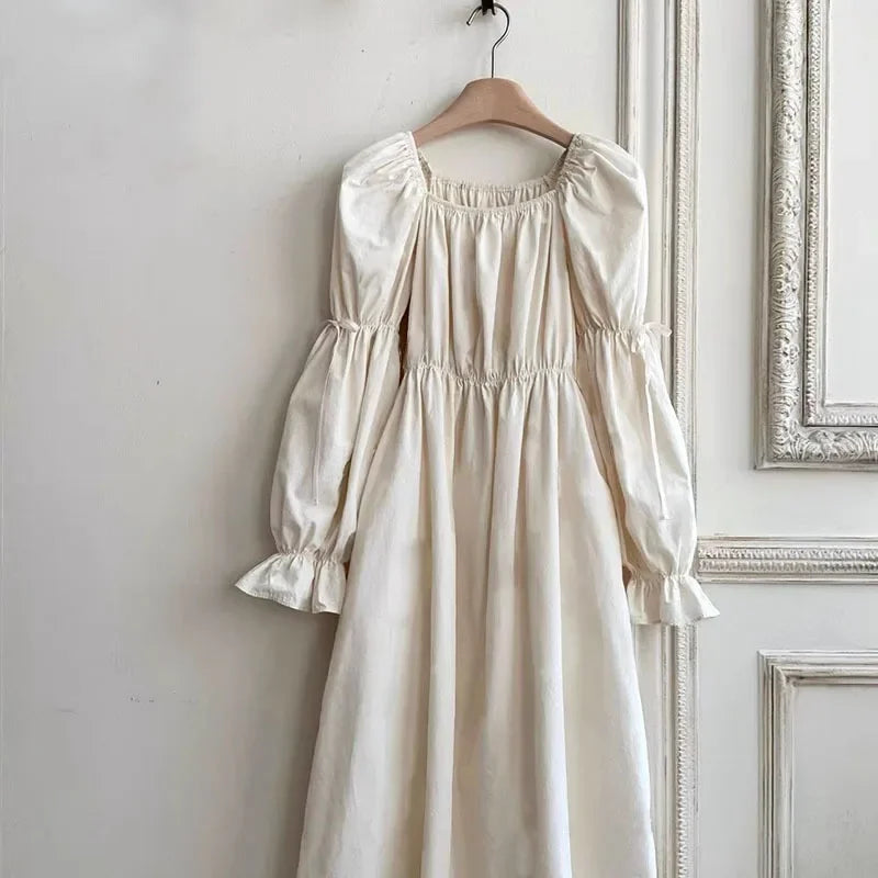 Weißes Mutter-Tochter-Kleid