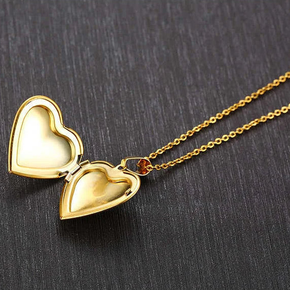 Couple Picture Necklace
