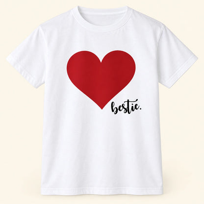 Weißes T-Shirt – Rotes Herz und bestie.