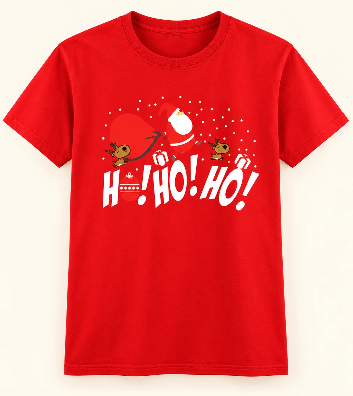 Weihnachts-T-Shirt Familie Ho-Ho-Ho – Detail des weißen Weihnachtsdrucks auf rotem T-Shirt